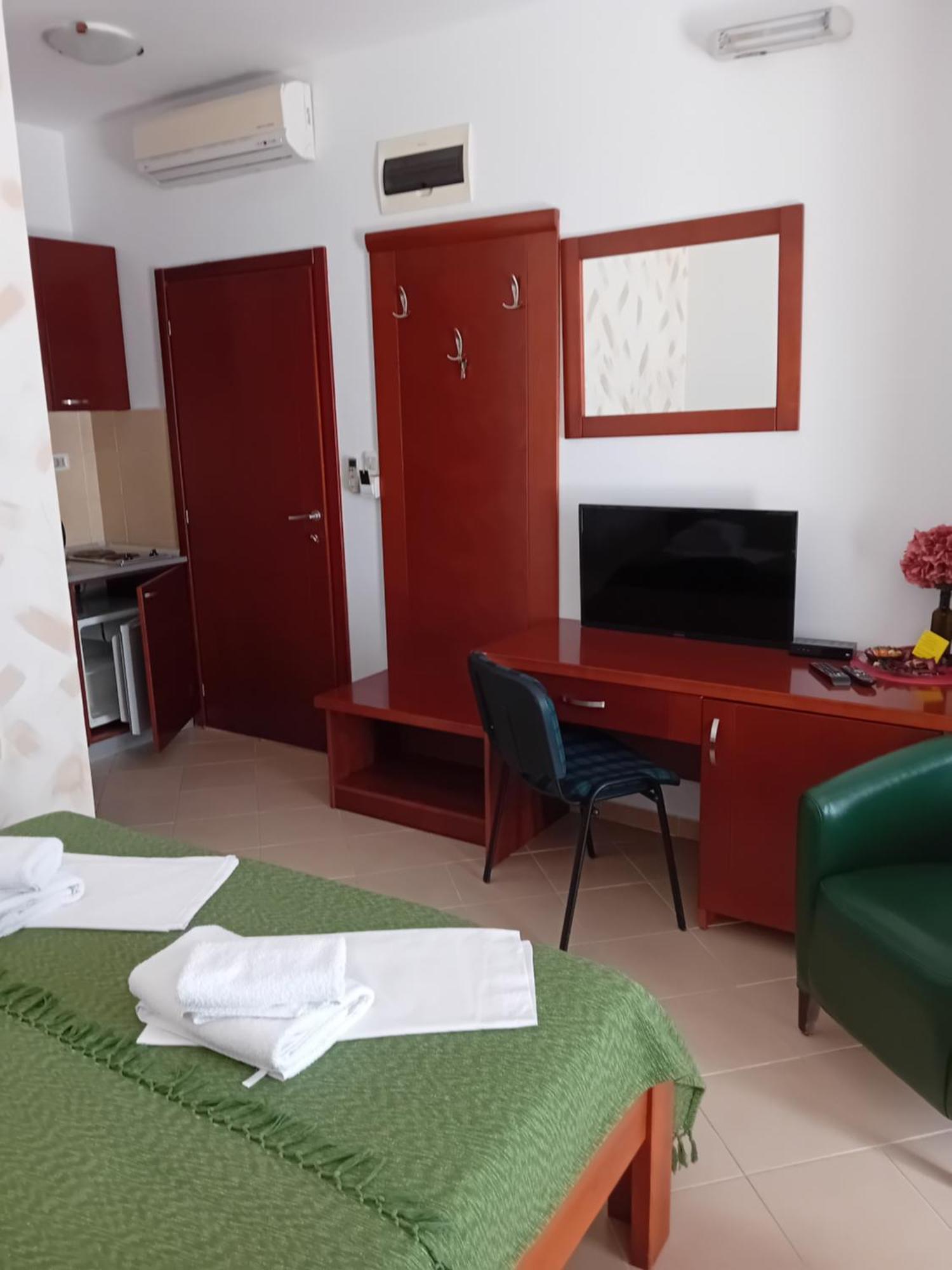 Apartments Krapina Lux Budva Exterior photo